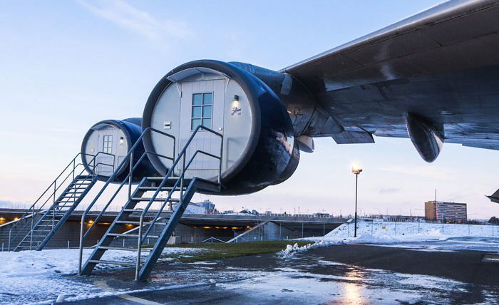 STF-Jumbo-Stay-Stockholm-em-Estocolmo-na-Suécia-no-qual-a-hospedagem-fica-no-interior-de-um-antigo-antigo-Boeing-747