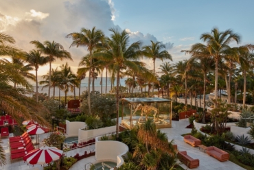 Área da piscina Faena Miami