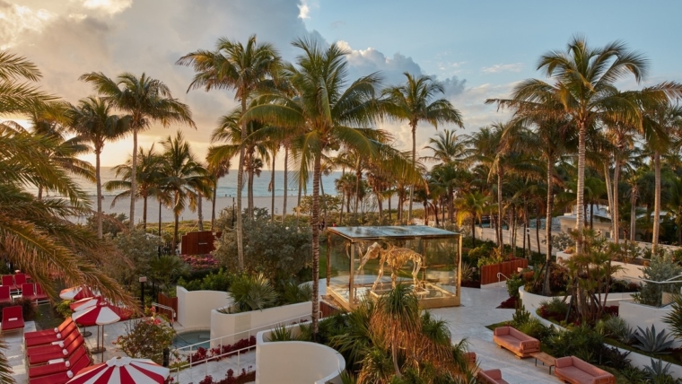 Área da piscina Faena Miami