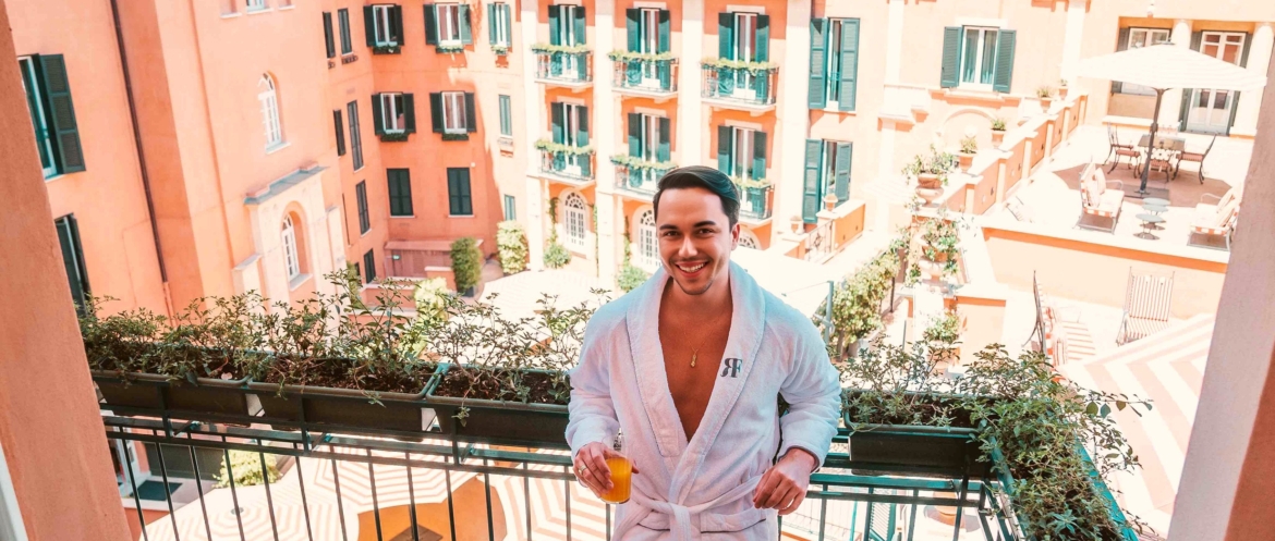 Vinicius Belo no Hotel de La Ville em Roma | Foto: Check Hotels